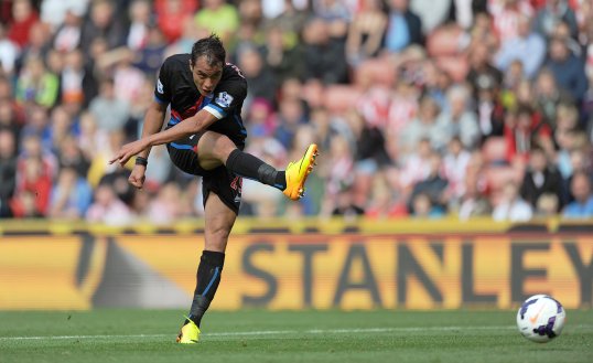 Marouane Chamakh will lead the Crystal Palace line against Everton on Saturday afternoon.