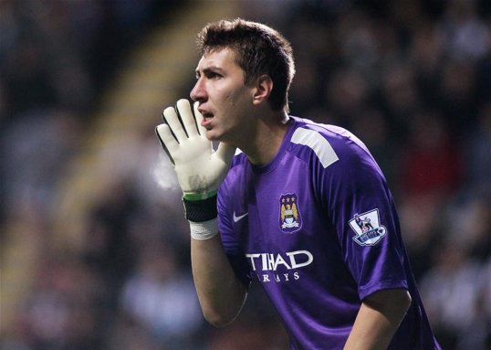Manchester City will be forced to hand goalkeeper Costel Pantilimon a new contract before January if he is made their new number one.