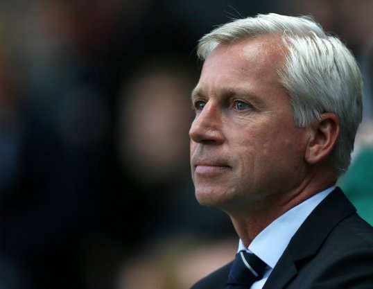 Newcastle manager Alan Pardew thinks his players deserved more after their 2-1 League Cup defeat to Manchester United at Old Trafford.