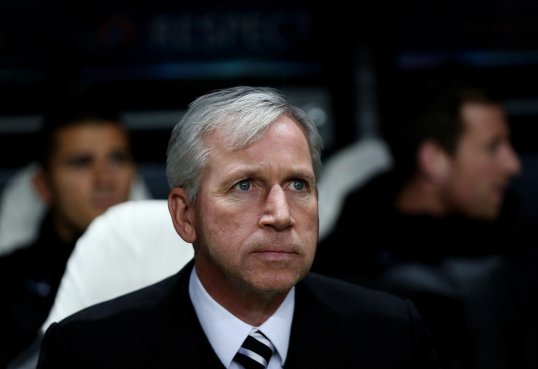 Newcastle United boss Alan Pardew has admitted two of his key players are suffering from injuries that occurred in the Europa League match against Maritimo.