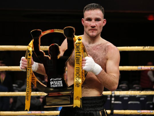 Glenn Foot has beaten Dale Evans in the final of the Prizefighter Welterweights III in Wolverhampton.