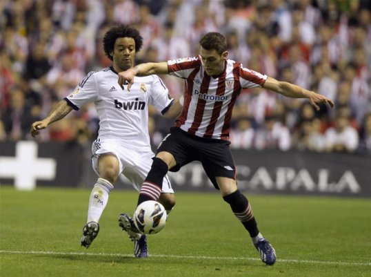 Real Madrid left back Marcelo has praised Gareth Bale and hopes he signs for the Bernabeu club this summer.