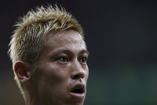 Japan international striker Keisuke Honda is set to join AC Milan by the new year, according to reports in Japan.