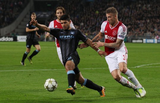 Tottenham Hotspur manager André Villas-Boas has his eye on Ajax defender Toby Alderweireld.