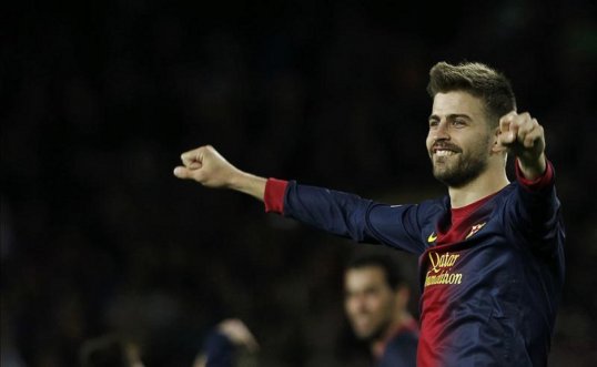 Barcelona defender Gerard Piqué has praised his team-mate Lionel Messi, calling him