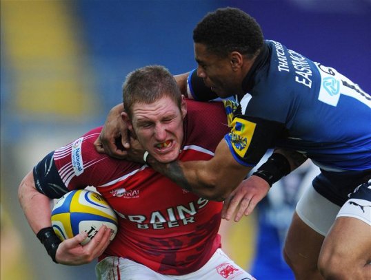 London Welsh flanker Lee Beach has announced his retirement from full-time professional rugby from the end of the season.