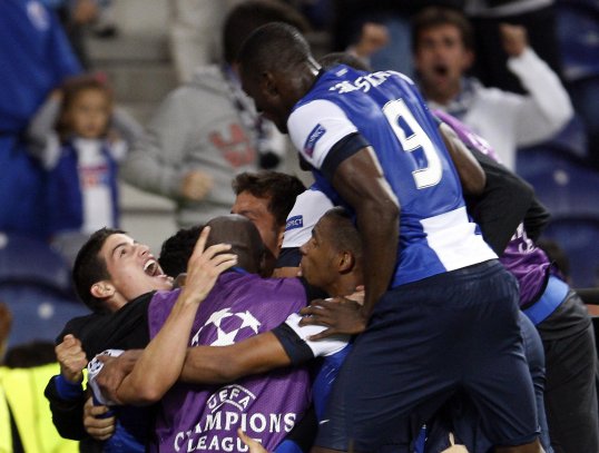 James Rodríguez grabbed a brilliant late winner to give Porto a thoroughly deserved Group A victory but not until they had spurned a host of chances.