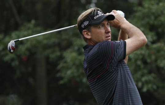 Fierce competitors Ian Poulter and Henrik Stenson resumed their first rounds of the weather-affected Turkish Airlines Open on Friday with only one thing on their minds: birdies.