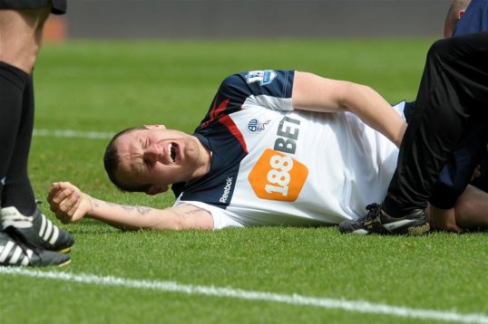 Bolton Wanderers defender David Wheater has admitted he is still a long way off from a first-team return.