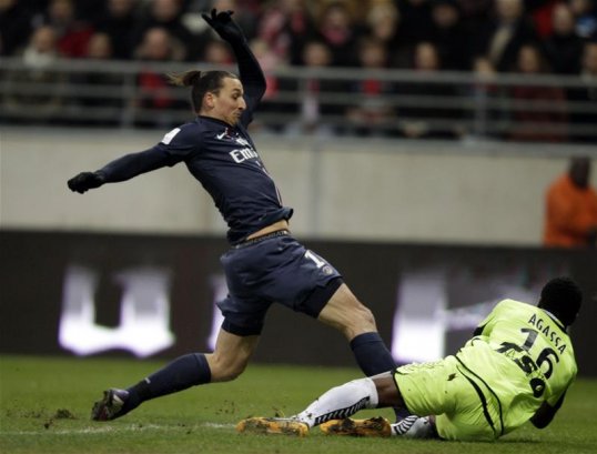 Paris Saint-Germain forward Zlatan Ibrahimović has reacted to his side’s fans booing the team after they fell behind against AS Nancy Lorraine on Saturday.