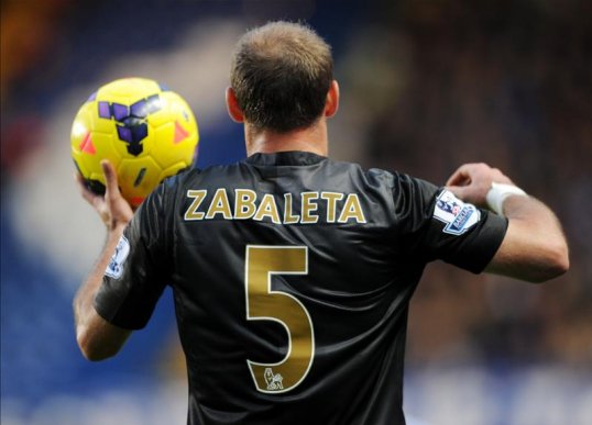 Paris Saint-Germain could make a move for Manchester City right-back Pablo Zabaleta following an apparent rejection from Arsenal's Bacary Sagna.