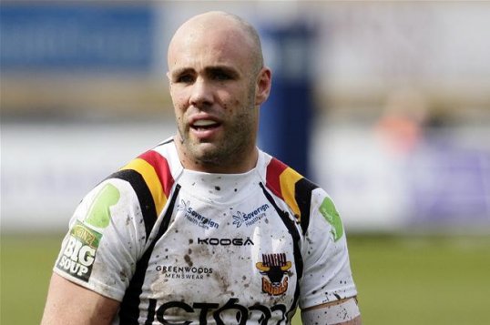 Bradford Bulls centre Adrian Purtell has been given the all clear to play again less than a year after having an heart attack on the team bus.