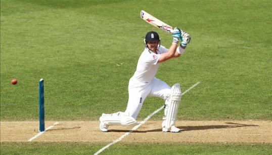 England’s Matt Prior said they can still win the third Test against New Zealand despite being bowled out for 204 in the first-innings.