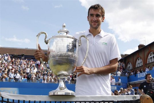 The English tennis season gets underway as the ATP tour moves to Queen’s Club ahead of the jewel in the Grand Slam crown, Wimbledon later in June.