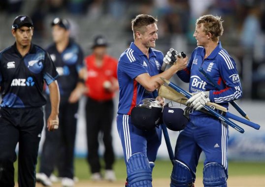 Joe Root has his sights on a starting berth in the England Test side and he doesn’t mind where he plays.