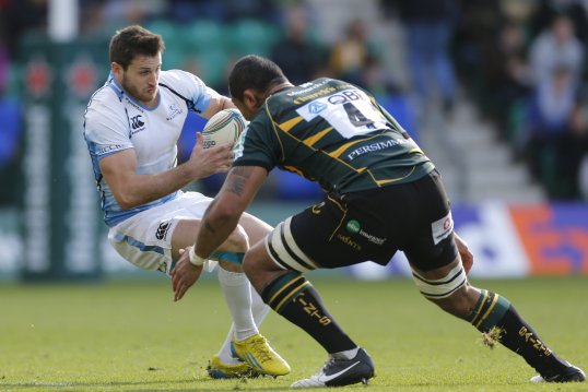 Glasgow Warriors winger Tommy Seymour has agreed a contract extension which will keep him at Scotstoun until 2015.