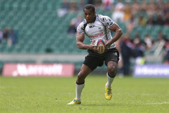 Glasgow Warriors have signed Fijian international Leone Nakarawa on a two-year deal, subject to a medical.