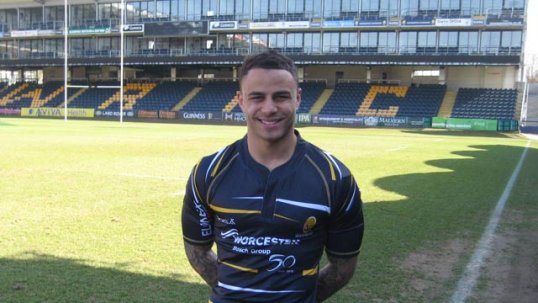 Worcester Warriors have signed winger James Stephenson from Championship club Bedford Blues.