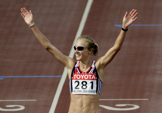 The world’s fastest women’s marathon runner Paula Radcliffe intends to carry on competing despite losing her Lottery funding.