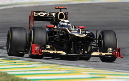 Lotus driver Kimi Räikkönen set the pace on the final day of testing at Jerez.
