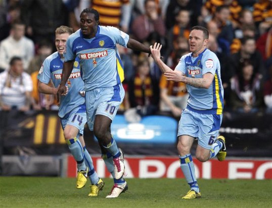 Aberdeen manager Derek McInnes has called upon Scottish referees to see sense when dealing with his striker Calvin Zola.