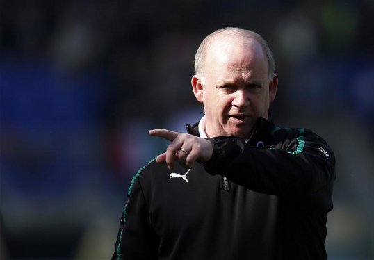 Ireland coach Declan Kidney is reportedly fighting to keep his job after a poor Six Nations campaign.