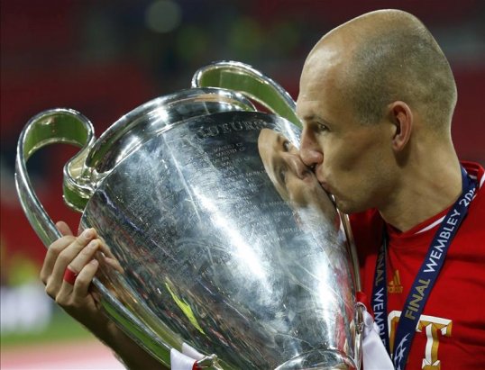 Bayern Munich match winner Arjen Robben was overcome with emotion after winning the Champions League for Bayern Munich.