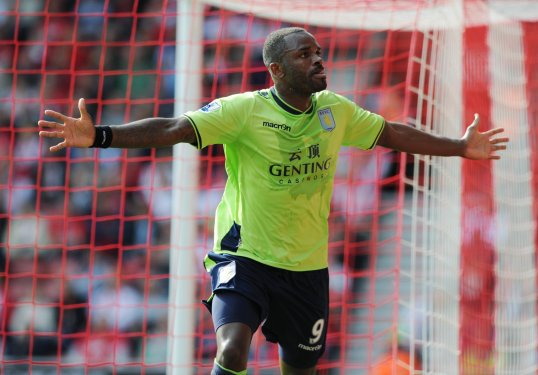 Liverpool have lined up a shock cut-price £10 million bid for Aston Villa outcast Darren Bent.