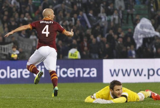 Roma midfielder insists that his team are in the race for the Scudetto this season.