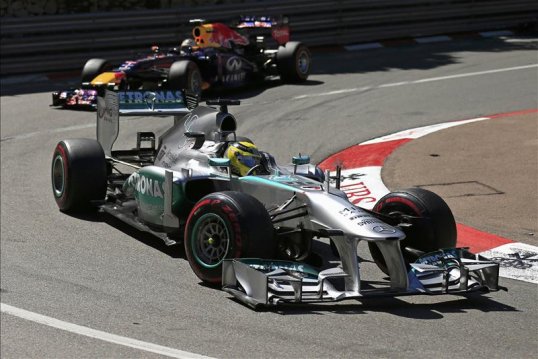 Nico Rosberg is cruising away in the Mercedes opening up a gap of 2.7 seconds over Sebastian Vettel in the Red Bull.