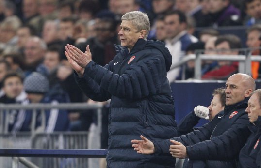 A rift between Arsenal manager Arsène Wenger and his deputy, Steve Bould, has reportedly opened up, causing concern for both players and fans.
