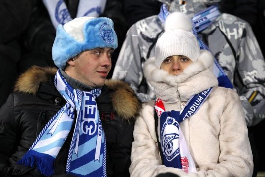 Russian Premier League side Krasnodar have thanked Zenit St Petersburg fans for their behaviour at a game between the two sides and promised them free entry next time as a reward.
