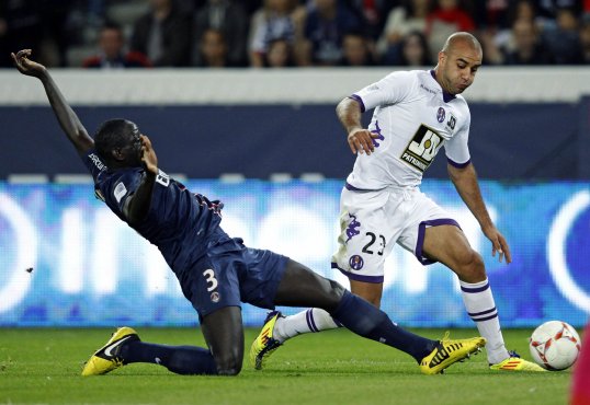 Paris St-Germain coach Carlo Ancelotti has stated that defender Mamadou Sakho will not be leaving the club.
