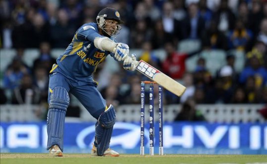 Australia claimed the early advantage with the breakthrough wicket of Kumar Sangakkara for three run to reduce Sri Lanka to 20-2 at The Oval.