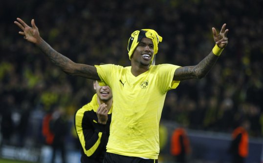 Borussia Dortmund defender Felipe Santana has hinted he may leave the club in the summer.