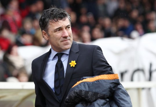 Wolverhampton Wanderers boss Dean Saunders has revealed he is in talks with a number of Premier League clubs regarding loan signings.
