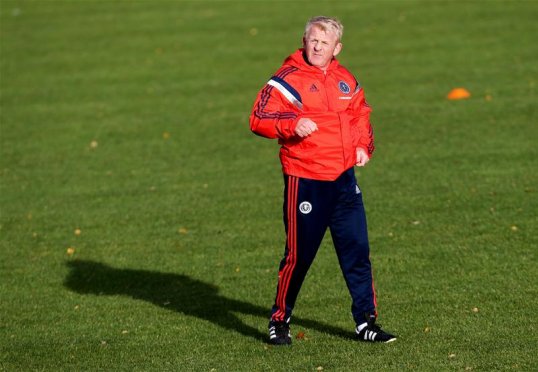 Scotland manager Gordon Strachan says he expects to change his starting line-up ahead of their tie with Norway following scoreless draw with USA.