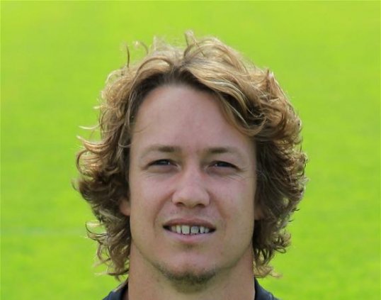 London Irish have signed Exeter Chiefs utility back Myles Dorrian on a two year contract.