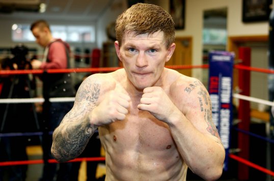 Former WBA world welterweight champion Vyacheslav Senchenko was shocked when he realised that his opponent on the 24 November Ricky Hatton has lost five stone in training.