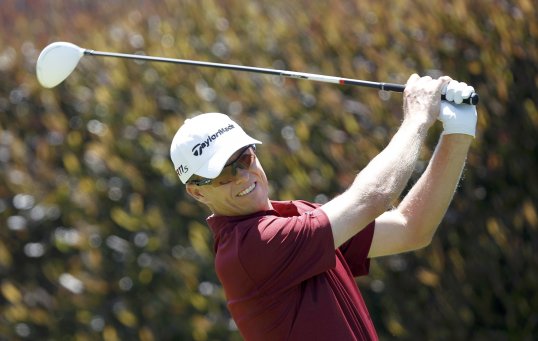 John Senden leads the field after the first round of the Australian Open.