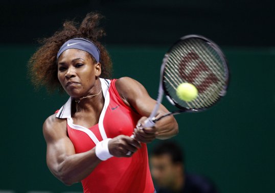 Serena Williams has beaten Poland’s Agnieszka Radwanska to reach the final of the WTA Championship final in Istanbul.