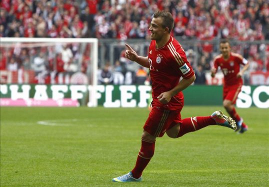 Bayern Munich president Uli Hoeness thinks that midfielder Xherdan Shaqiri has a long way to go before he can be considered on the same level as team-mate Franck Ribery.