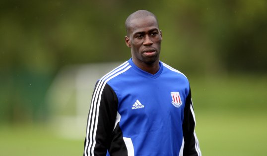Mamady Sidibe has joined Sheffield Wednesday on a short-term loan deal until 20 December.