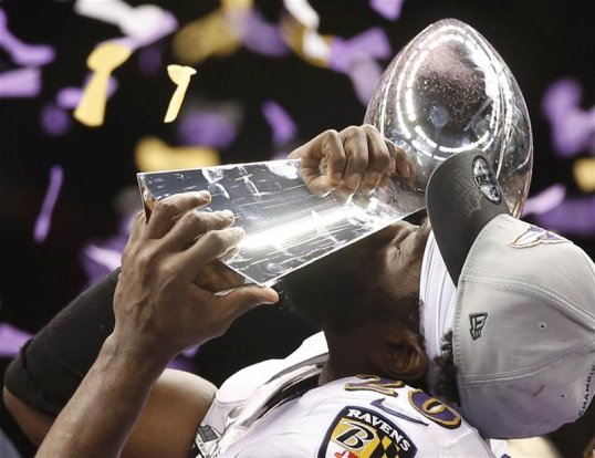 Ed Reed is the latest defensive player to leave super bowl winners the Baltimore Ravens by switching to the Houston Texans.