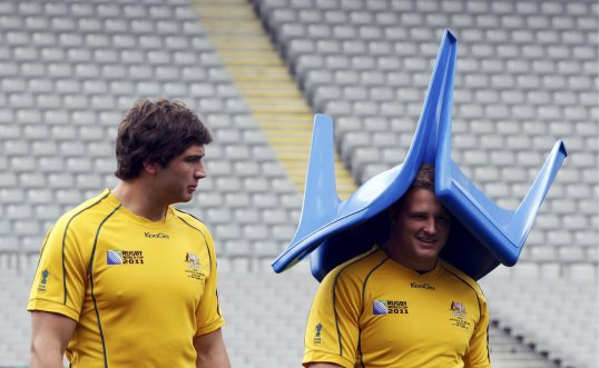 Australia lock Rob Simmons has had his ban for a tip tackle on French flanker Yannick Nyanga reduced to five weeks after an appeal.