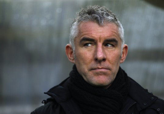Hannover manager Mirko Slomka has said he has not received any offers from other clubs.