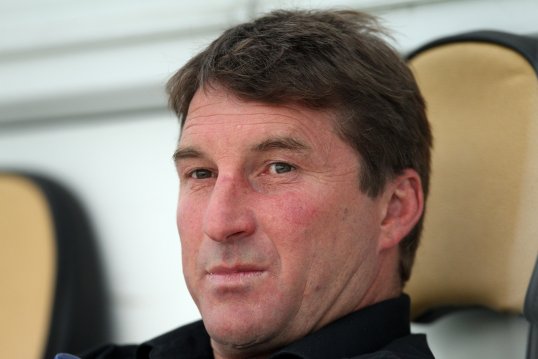 Warrington Wolves head coach Tony Smith has criticised the suspension of forward Ben Westwood ahead of this weekend's clash against Hull FC.