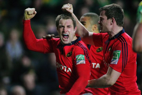 Munster flanker CJ Stander has been side-lined for a month after breaking his hand.