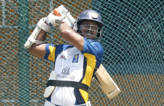 An unbeaten 42 from Kumar Sangakkara handed Sri Lanka a seven-wicket win over New Zealand to clinch the one-day international series.