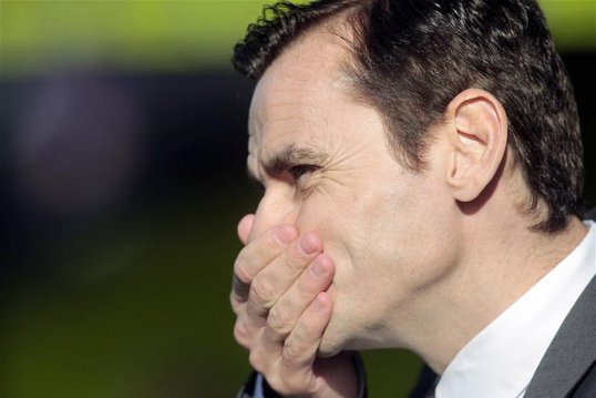 Danny Lennon, the St Mirren manager, whose future hangs in the balance as his side sits with just one point from six Scottish Premiership games, cannot look forward to an easy ride when Aberdeen visit on Monday night.